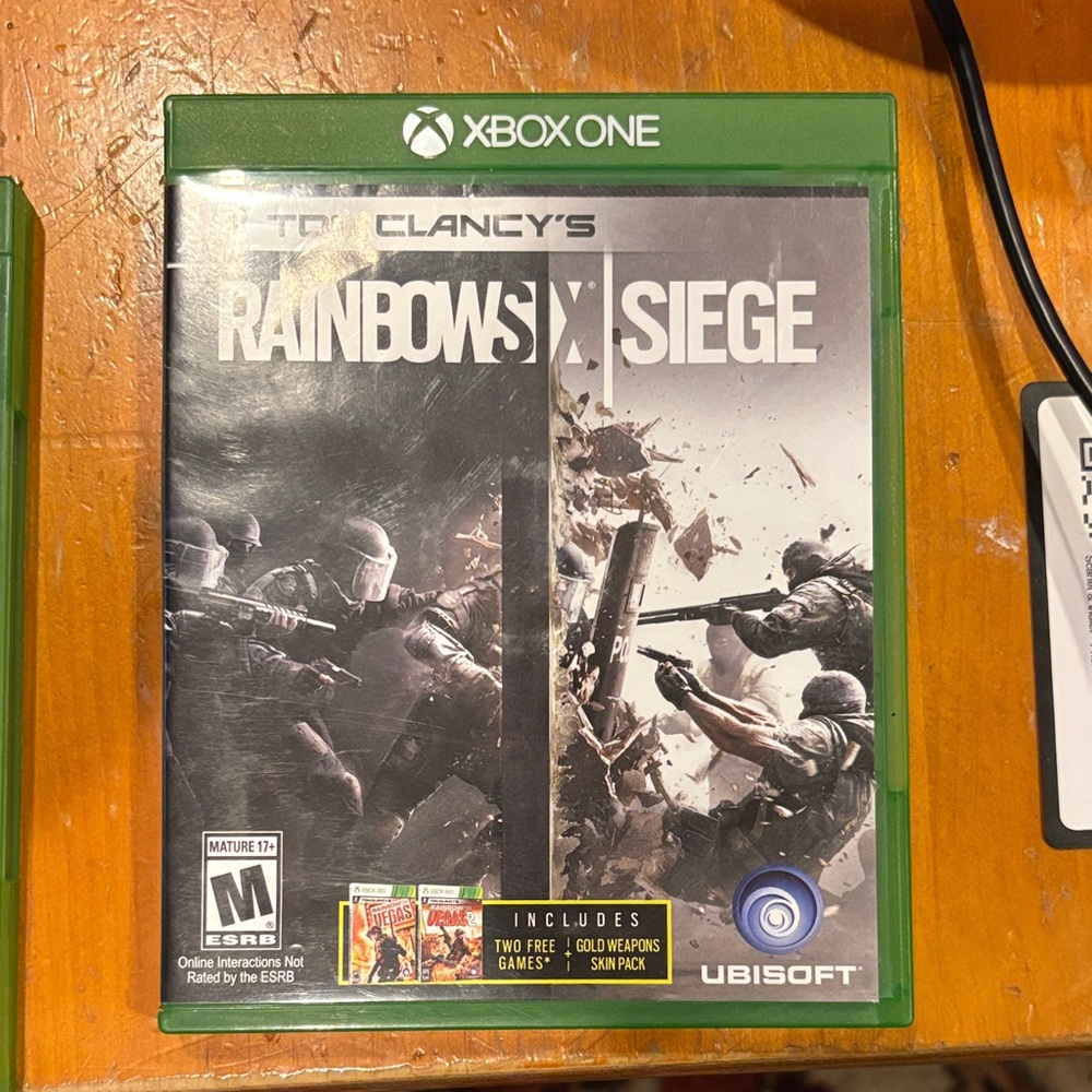 Tom Clancy's Rainbow Six Siege for Xbox One - Green Case